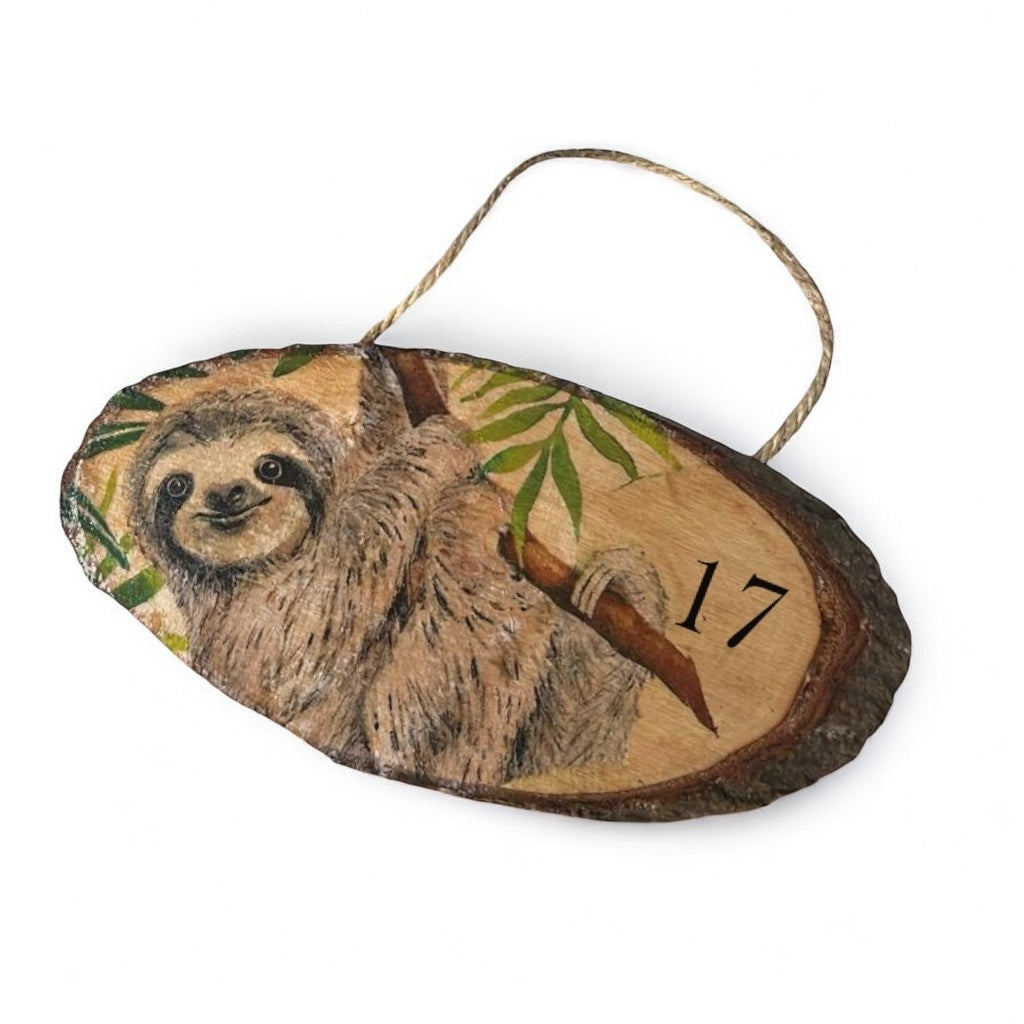 Sloth Hanging door Plaque