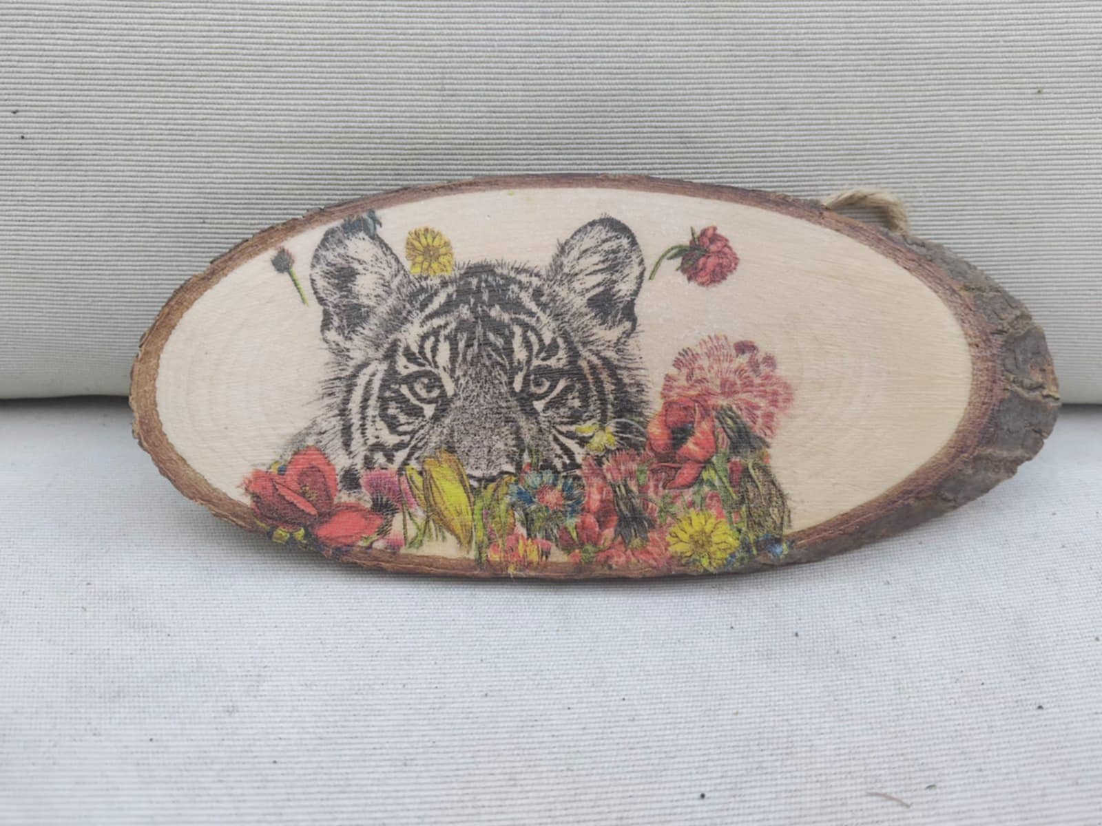 Rainforest Tiger Hanging Plaque